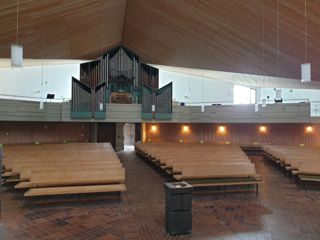 Kirchenschiff_Orgel