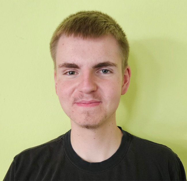 Mesner Tim Bialojan